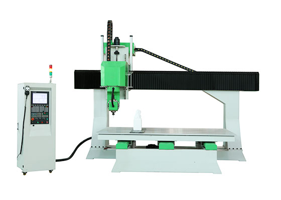 五軸聯(lián)動機